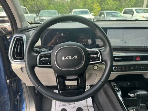 Used 2024 Kia Sorento SX FWD image 5
