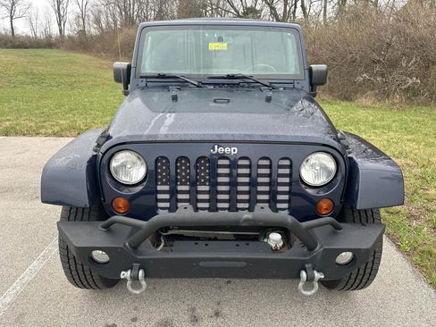 Used 2013 Jeep Wrangler Sahara w/ Connectivity Group image 7