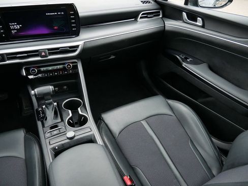 Used 2023 Kia K5 GT-Line image 19