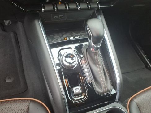 Used 2023 GMC Canyon AT4 w/ AT4 Premium Package image 30