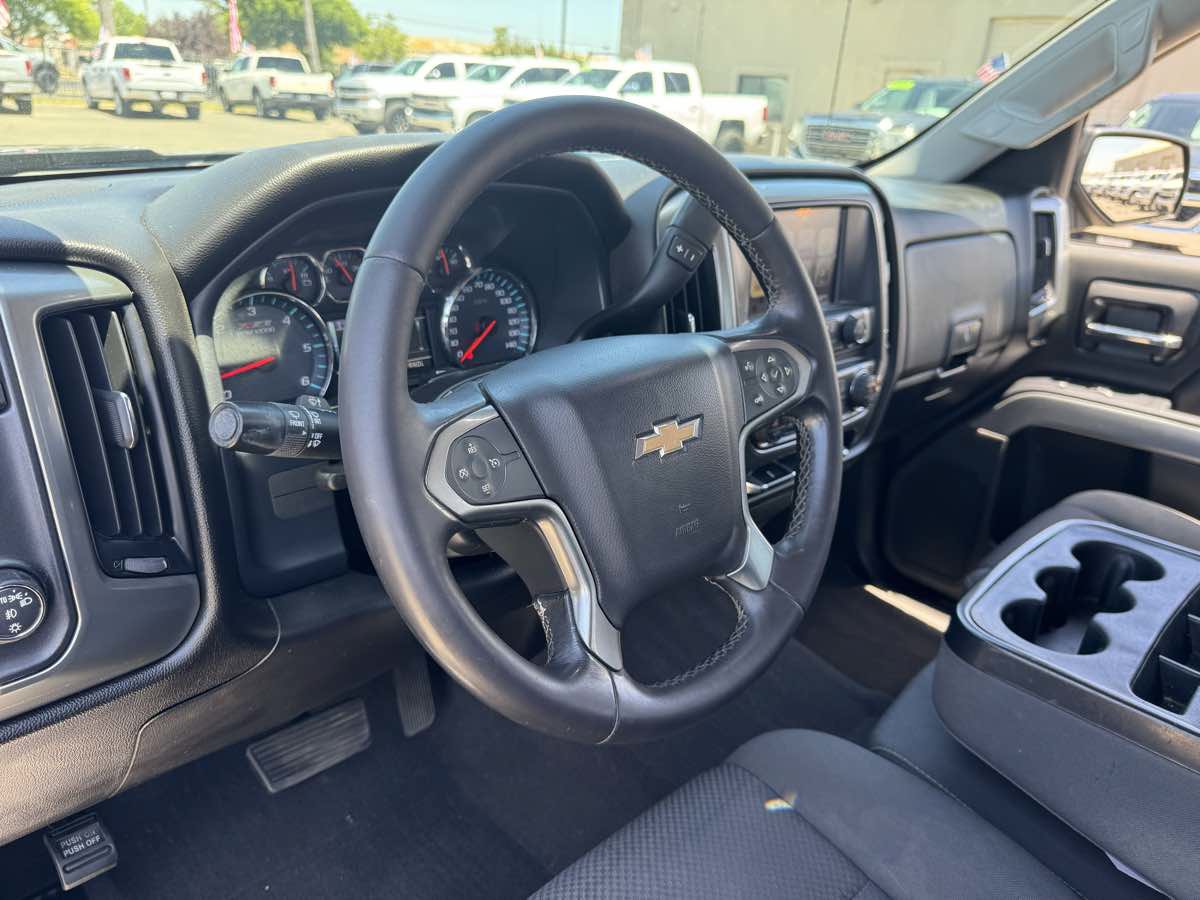 Used 2018 Chevrolet Silverado 1500 LT w/ All Star Edition AWD/4WD image 25