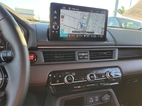 Certified 2025 Honda Pilot Elite image 29