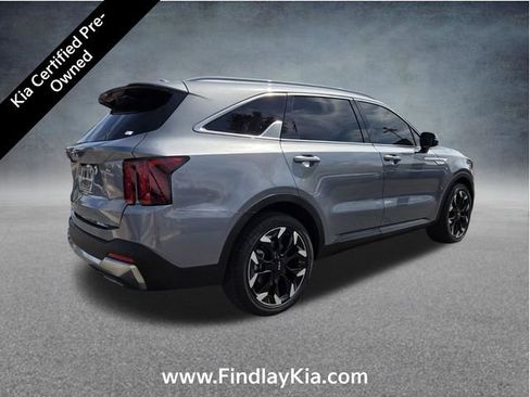 Certified 2024 Kia Sorento EX w/ Panoramic Sunroof Package FWD image 6