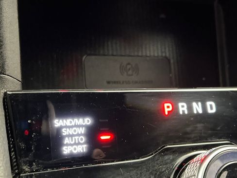 Used 2024 Jeep Grand Cherokee L Limited w/ Luxury Tech Group II image 59