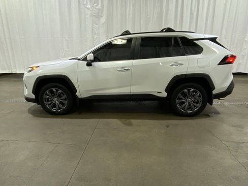 Used 2023 Toyota RAV4 Limited image 6