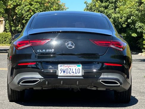 Used 2022 Mercedes-Benz CLA 250 image 4