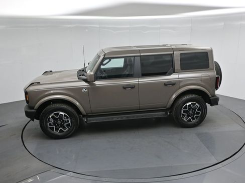 New 2026 Ford Bronco Outer Banks AWD/4WD image 42