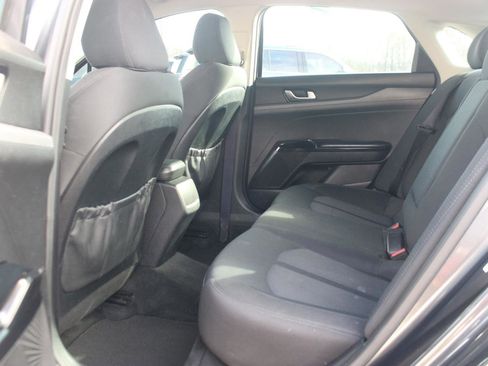 Used 2021 Kia K5 LXS image 25