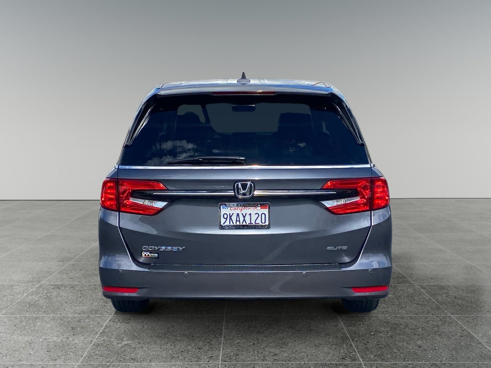 Used 2024 Honda Odyssey Elite image 4