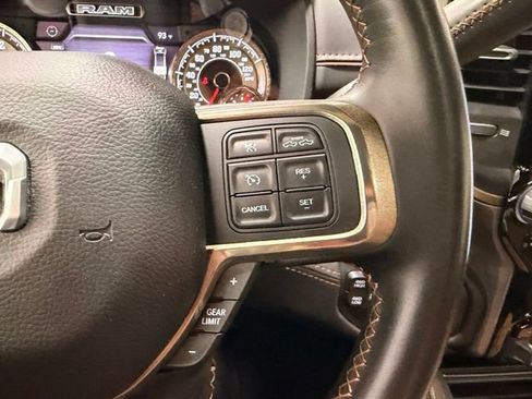 Used 2022 RAM 2500 Limited AWD/4WD image 39