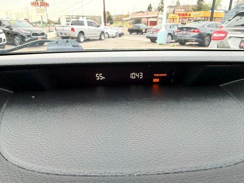 Used 2010 Subaru Outback 2.5i Premium image 36