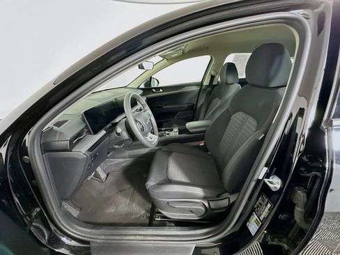 Used 2025 Kia K5 LXS image 13