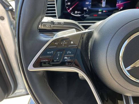 Used 2024 Mercedes-Benz GLS 450 4MATIC image 24