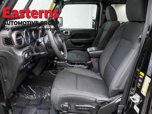 Used 2023 Jeep Wrangler Unlimited w/ 8.4" Radio Group image 14