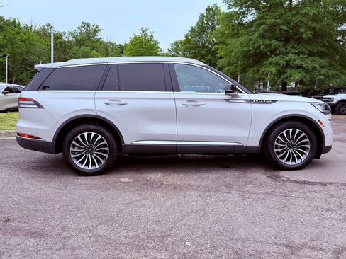 Used 2022 Lincoln Aviator Reserve w/ Equipment Group 201A AWD/4WD image 8