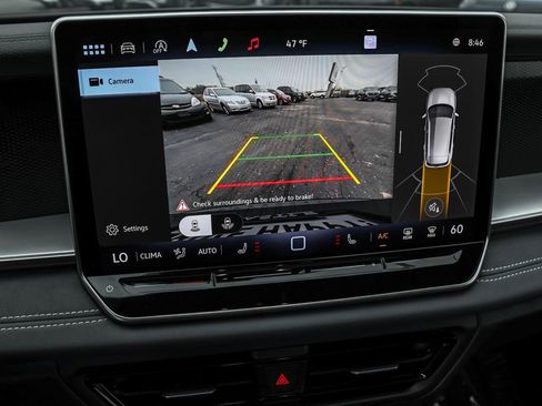 New 2025 Volkswagen Tiguan SE R-Line image 7