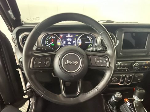 Used 2023 Jeep Wrangler Unlimited w/ Cold Weather Group AWD/4WD image 17