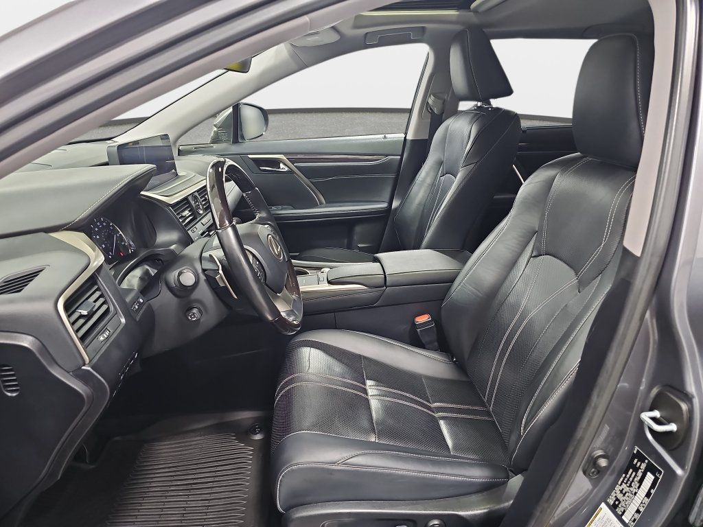 Used 2021 Lexus RX 450hL Luxury w/ Cold Area Package (CT) AWD/4WD image 17
