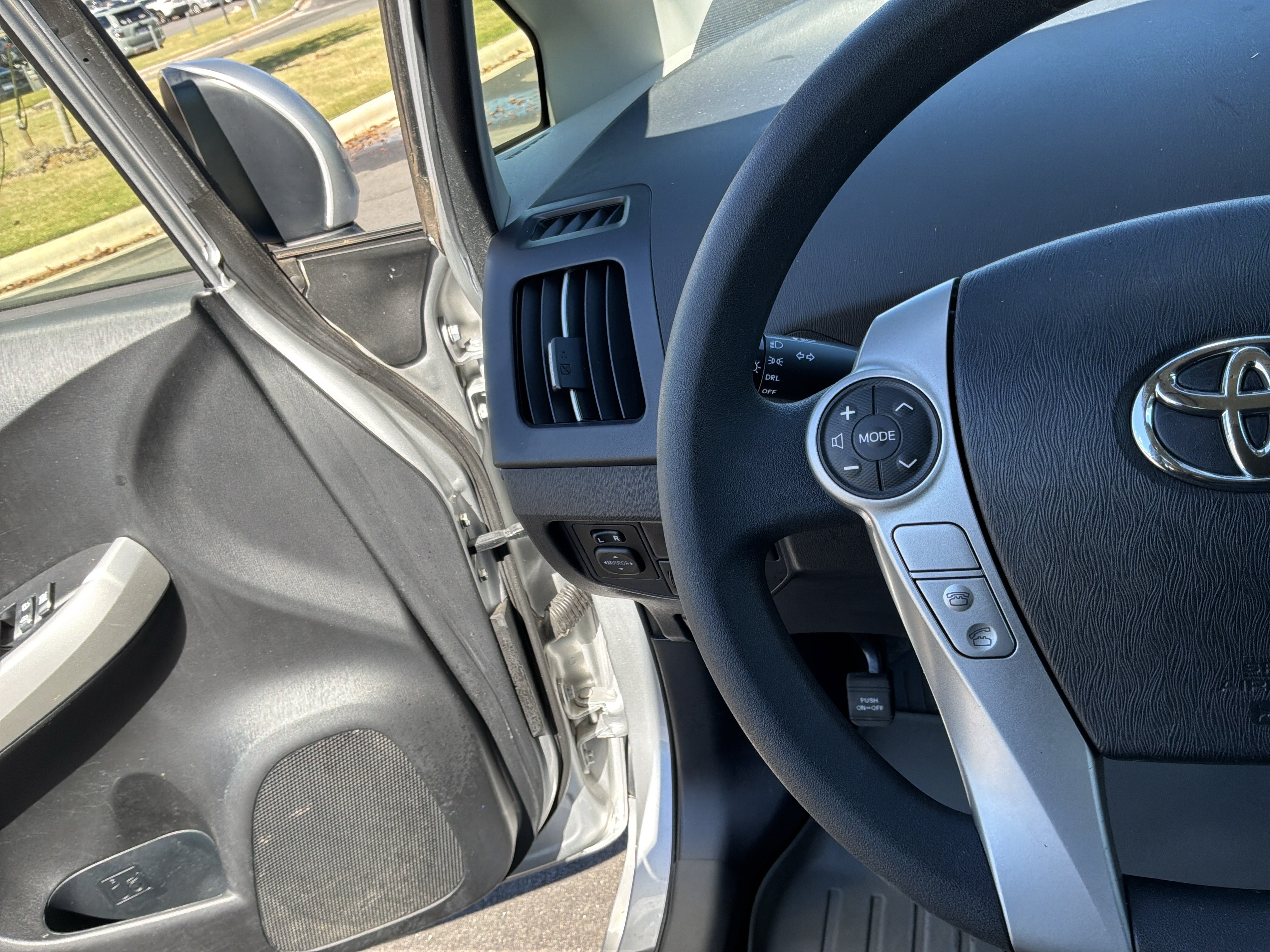 Used 2015 Toyota Prius Two FWD image 19