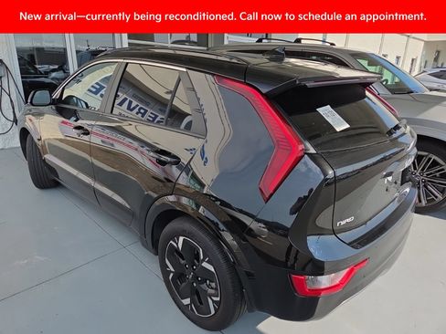 Certified 2023 Kia Niro Wind w/ Wind Preserve Package FWD image 4