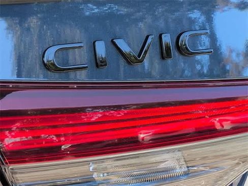 Used 2025 Honda Civic Sport image 13