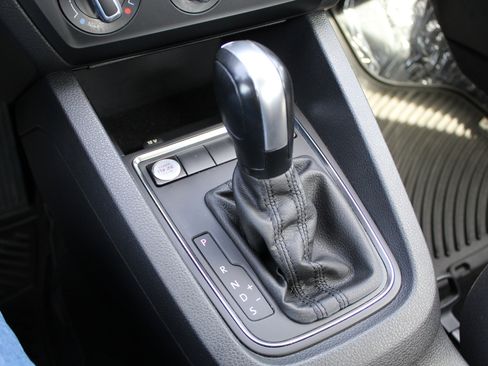 Used 2015 Volkswagen Jetta SE image 28