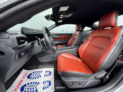 Used 2025 Ford Mustang GT Premium image 26