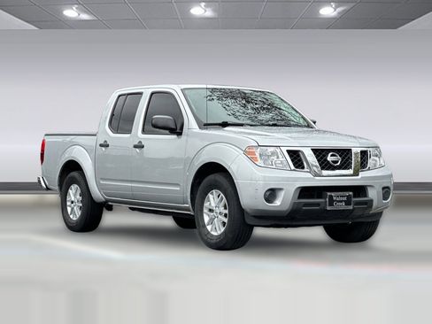 Used 2019 Nissan Frontier SV image 7