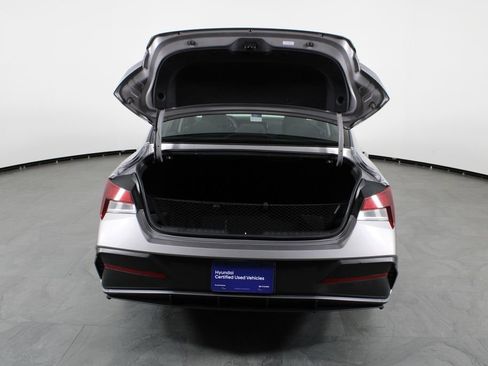 Certified 2024 Hyundai Elantra SEL FWD image 17