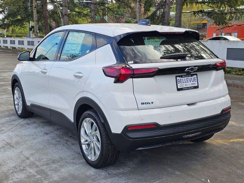 New 2027 Chevrolet Bolt LT w/ Comfort Package FWD image 3