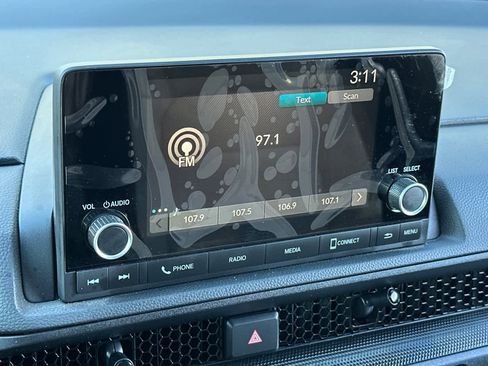 Used 2025 Honda CR-V LX image 17