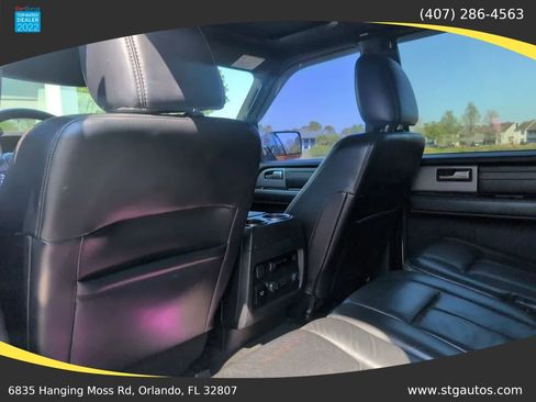 Used 2017 Ford Expedition EL Platinum RWD image 16