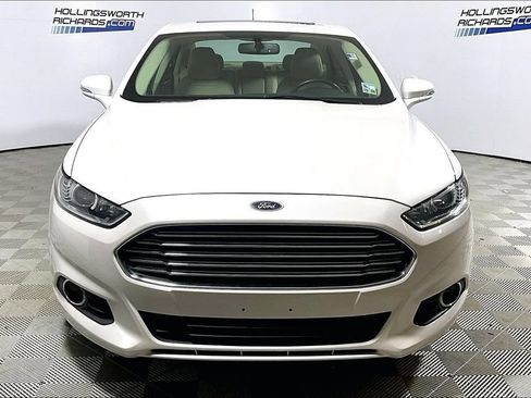 Used 2016 Ford Fusion SE w/ Equipment Group 202A FWD image 2