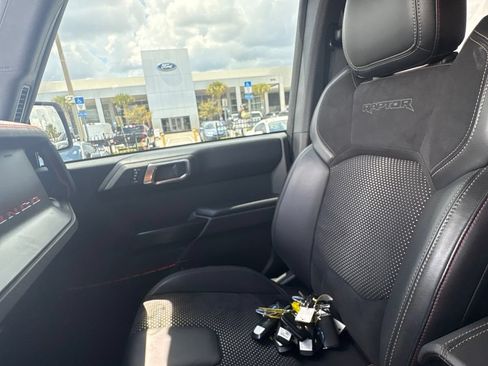 Used 2025 Ford Bronco Raptor w/ Interior Carbon Fiber Pack AWD/4WD image 26