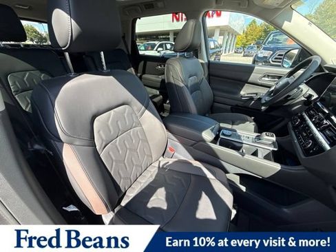 New 2026 Nissan Pathfinder Platinum AWD/4WD image 14