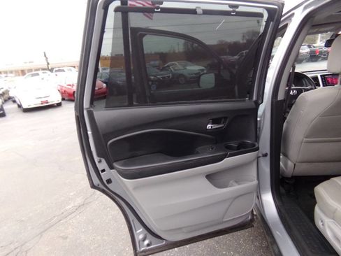 Used 2016 Honda Pilot Elite image 23