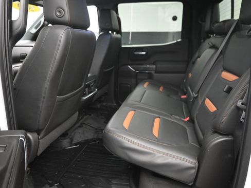 Used 2019 GMC Sierra 1500 AT4 w/ AT4 Premium Package image 9