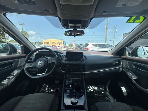 Used 2021 Nissan Rogue S AWD/4WD image 16