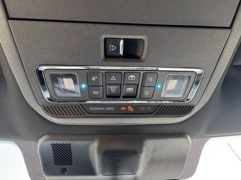Used 2025 Ford F150 Raptor w/ Equipment Group 803A Raptor R AWD/4WD image 42