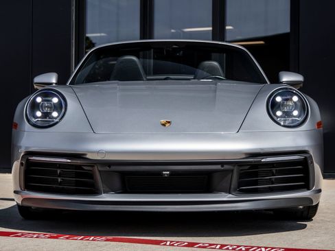 Used 2023 Porsche 911 Carrera S RWD image 8