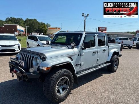 Used 2023 Jeep Gladiator Sport AWD/4WD image 1