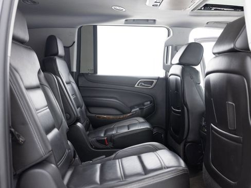 Used 2016 GMC Yukon XL Denali w/ Open Road Package image 33