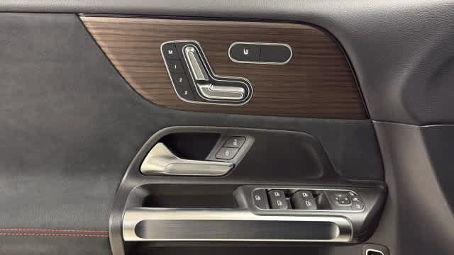 Certified 2026 Mercedes-Benz GLB 250 4MATIC image 15