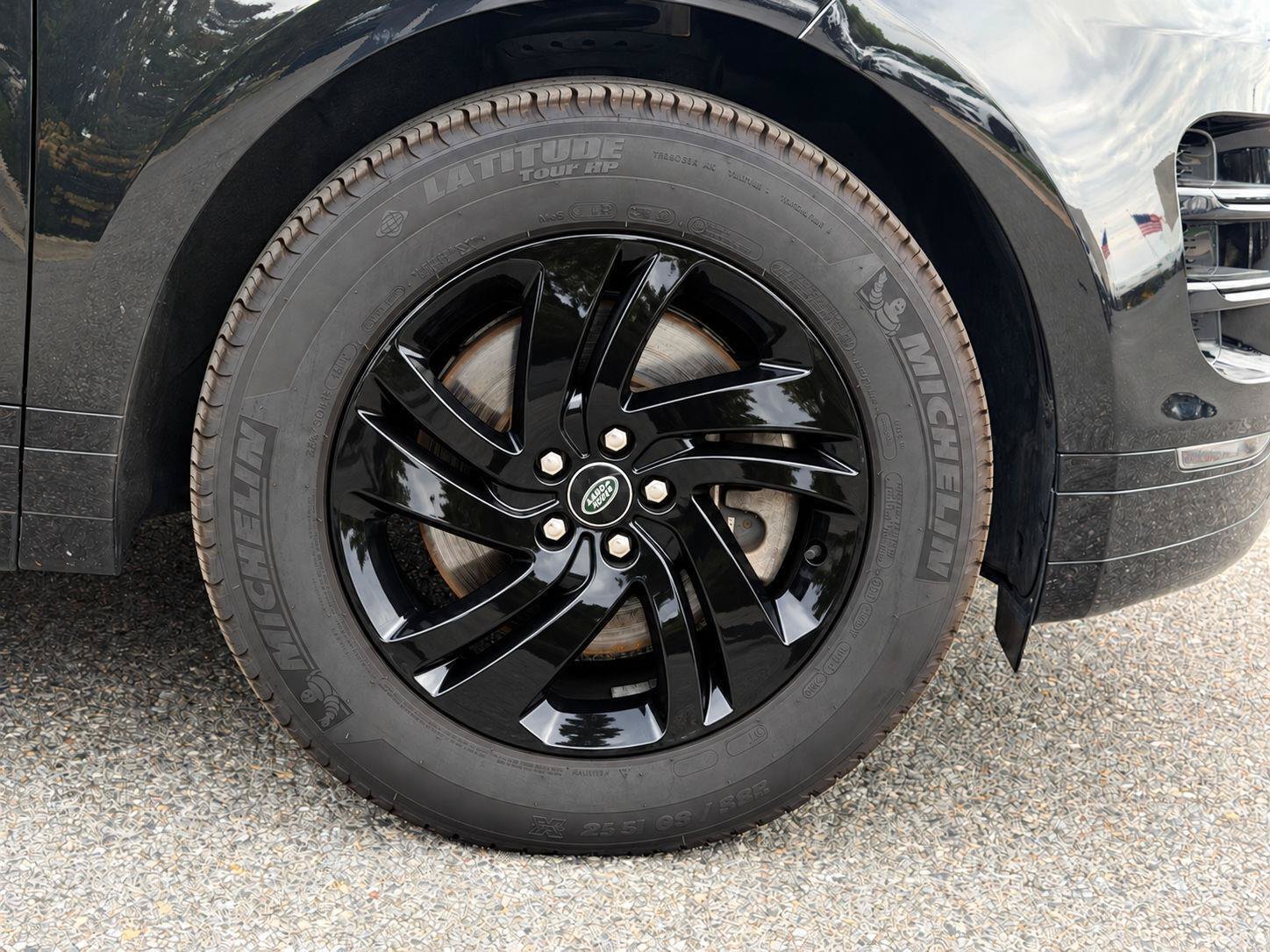 Used 2022 Land Rover Range Rover Evoque R-Dynamic S AWD/4WD image 36