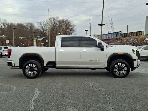 Certified 2025 GMC Sierra 2500 Denali w/ Denali Reserve Package image 7