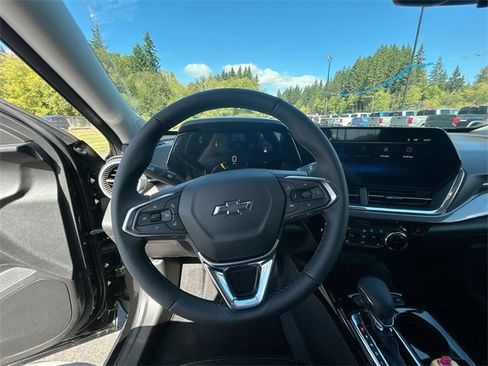 New 2025 Chevrolet Trax ACTIV w/ Driver Confidence Package image 10