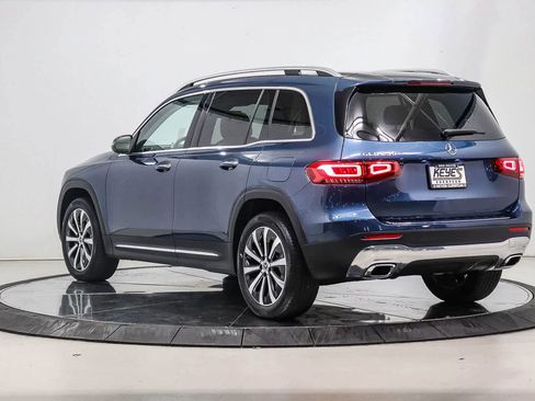 Used 2022 Mercedes-Benz GLB 250 image 2