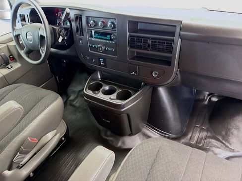 Used 2024 GMC Savana 2500 w/ Driver Convenience Package image 11