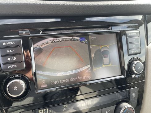 Used 2022 Nissan Rogue Sport SL image 15