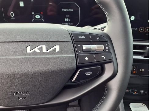 New 2026 Kia Sportage SX AWD/4WD image 10